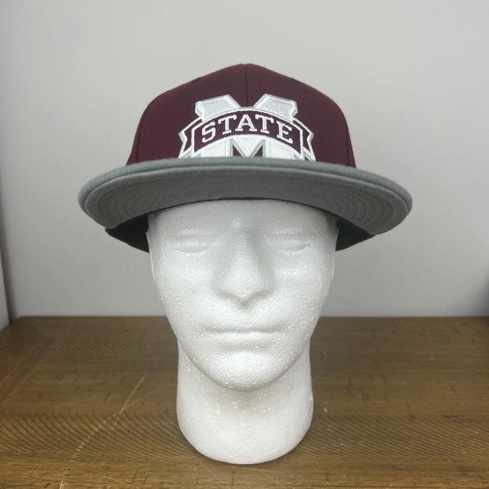 Mississippi‎ State Bulldogs Hat Red Gray One Size Adidas Flex Cap NCAA Football